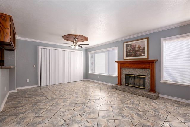 735 E Avenue K7, Lancaster, CA 93535