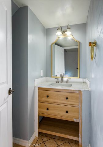 735 E Avenue K7, Lancaster, CA 93535