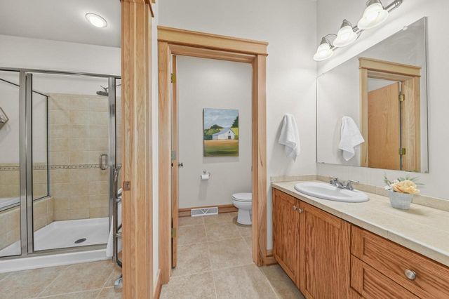 2132 N 113th STREET, Wauwatosa, WI 53226