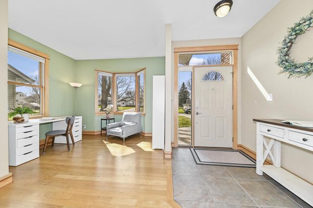 2132 N 113th STREET, Wauwatosa, WI 53226