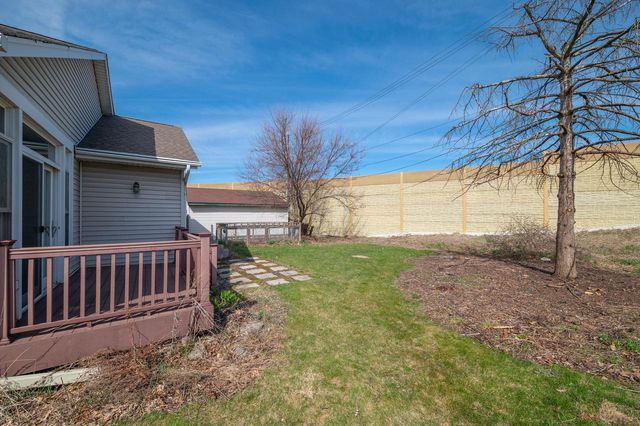 2132 N 113th STREET, Wauwatosa, WI 53226