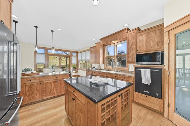 2132 N 113th STREET, Wauwatosa, WI 53226