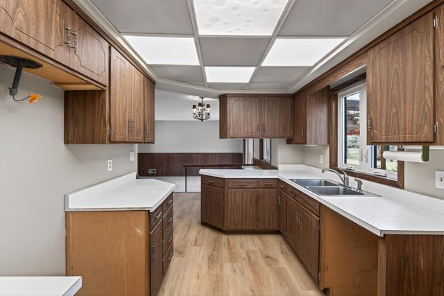 2009 Wheeler Street N, Roseville, MN 55113