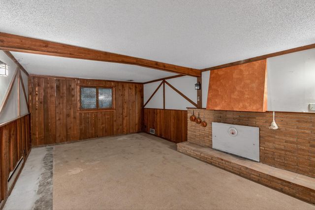 2009 Wheeler Street N, Roseville, MN 55113