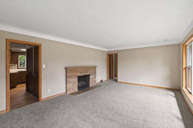 2009 Wheeler Street N, Roseville, MN 55113