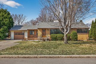 2009 Wheeler Street N, Roseville, MN 55113