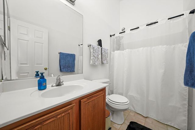 284 Holiday Lane, Hainesville, IL 60073