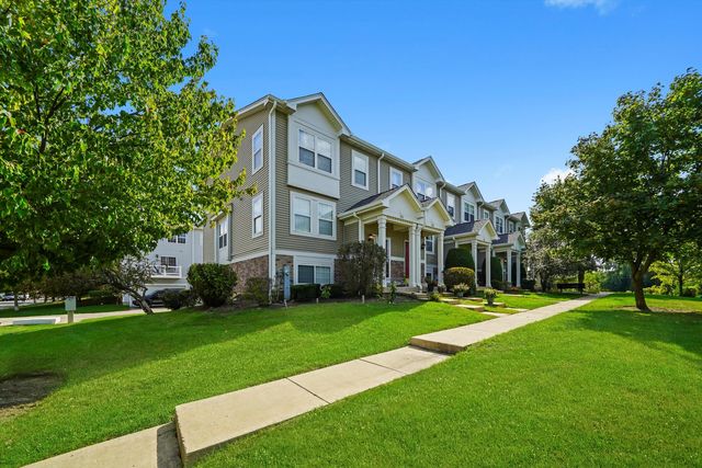 284 Holiday Lane, Hainesville, IL 60073