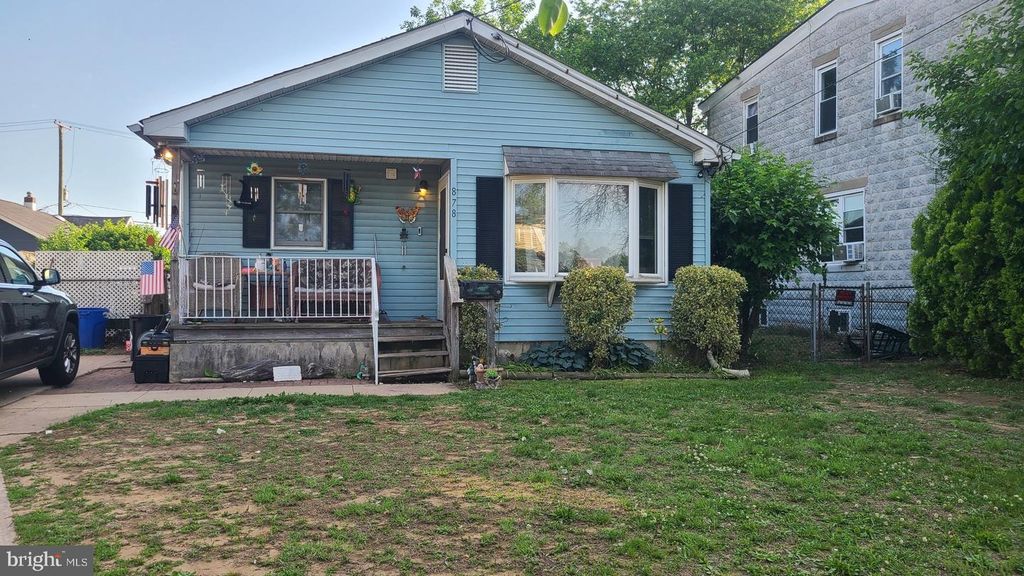 878 MARKET STREET, Gloucester City, NJ 08030