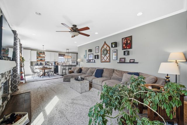 3097 Chalkstone Avenue, Elgin, IL 60124