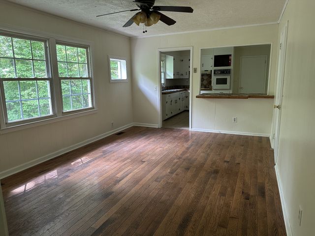 370 Wolfe Blvd, Erin, TN 37061