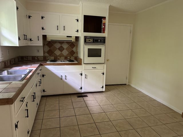 370 Wolfe Blvd, Erin, TN 37061