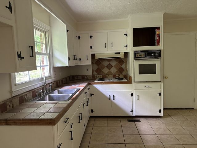 370 Wolfe Blvd, Erin, TN 37061