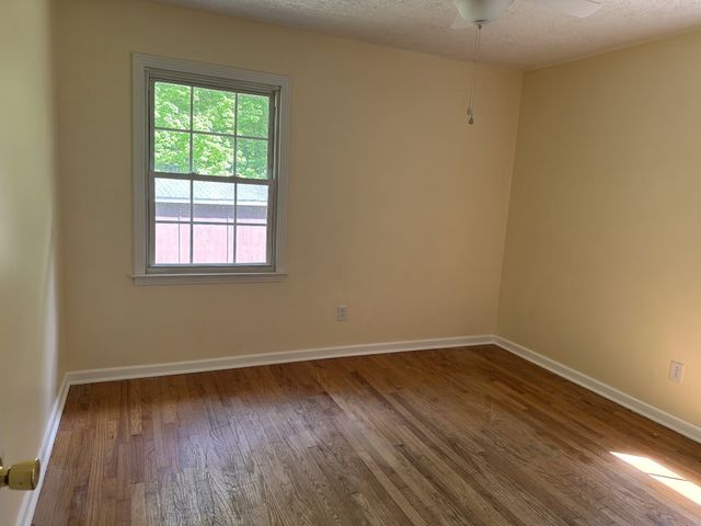 370 Wolfe Blvd, Erin, TN 37061