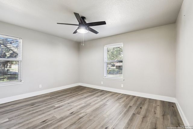 786 Renee, Seguin, TX 78155