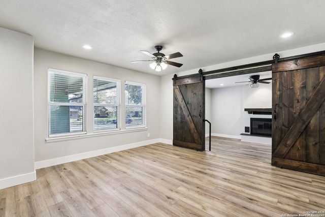 786 Renee, Seguin, TX 78155