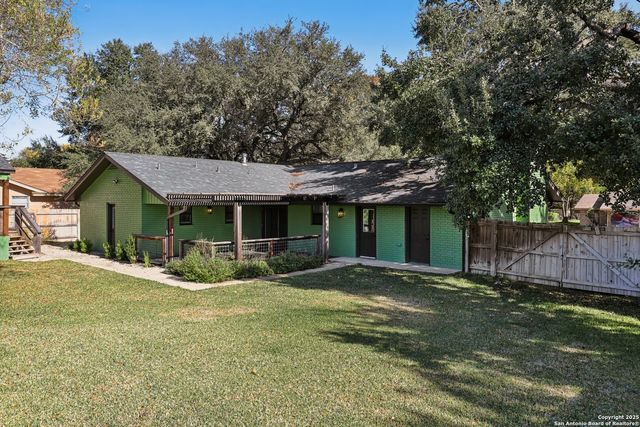 786 Renee, Seguin, TX 78155