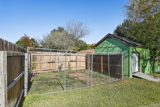 786 Renee, Seguin, TX 78155