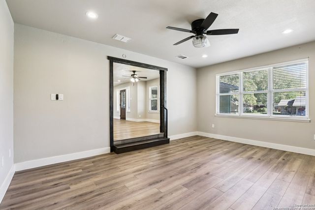 786 Renee, Seguin, TX 78155