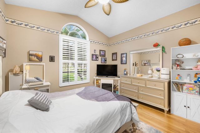 577 SW Saint Kitts Cove, Port St. Lucie, Port St Lucie, FL 34986