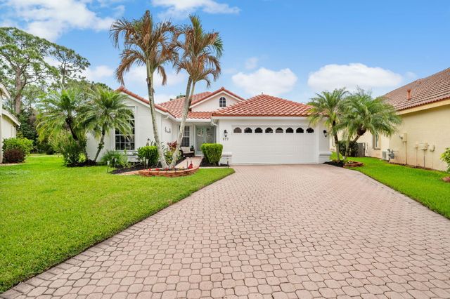 577 SW Saint Kitts Cove, Port St. Lucie, Port St Lucie, FL 34986