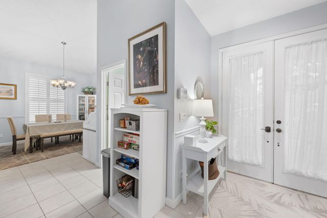 577 SW Saint Kitts Cove, Port St. Lucie, Port St Lucie, FL 34986