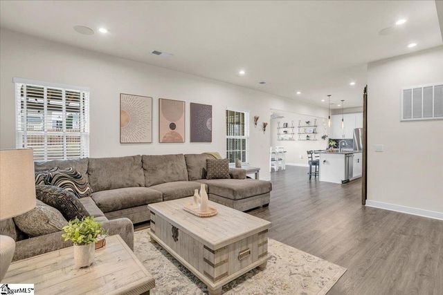 307 Vicksburg Drive, Piedmont, SC 29673