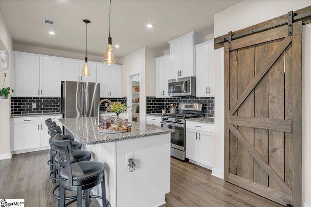 307 Vicksburg Drive, Piedmont, SC 29673