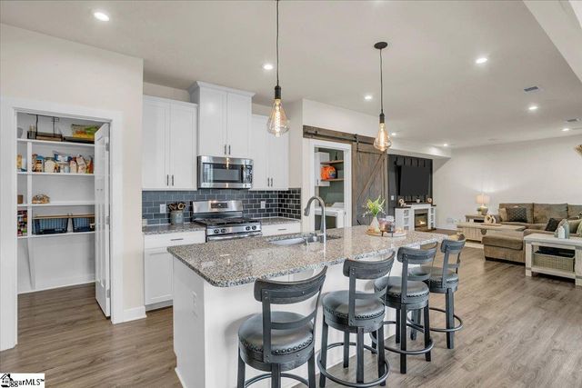 307 Vicksburg Drive, Piedmont, SC 29673