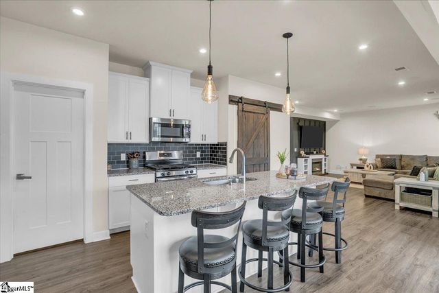 307 Vicksburg Drive, Piedmont, SC 29673