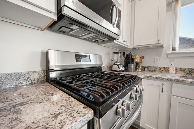 5785 Layton Road, Fowlerville, MI 48836