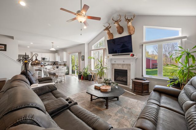5785 Layton Road, Fowlerville, MI 48836