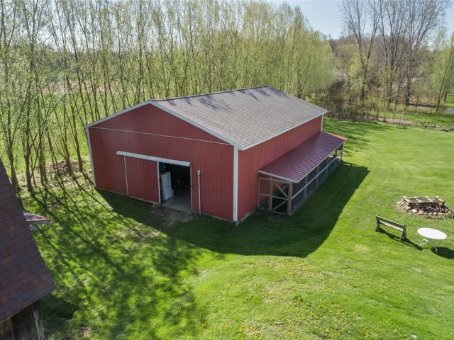 5785 Layton Road, Fowlerville, MI 48836