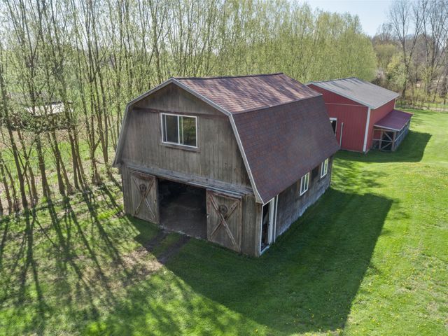 5785 Layton Road, Fowlerville, MI 48836