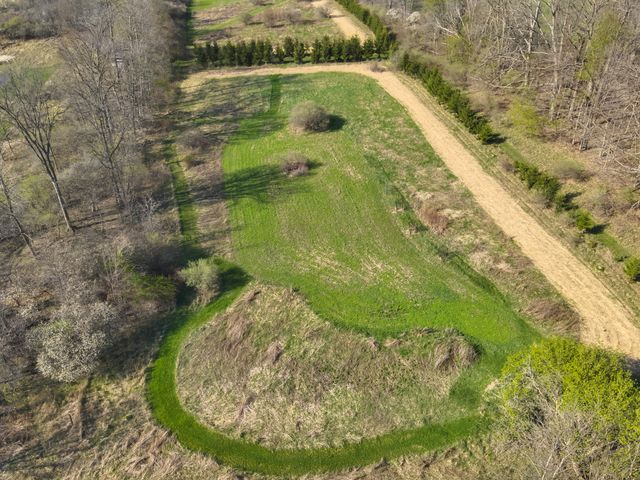 5785 Layton Road, Fowlerville, MI 48836