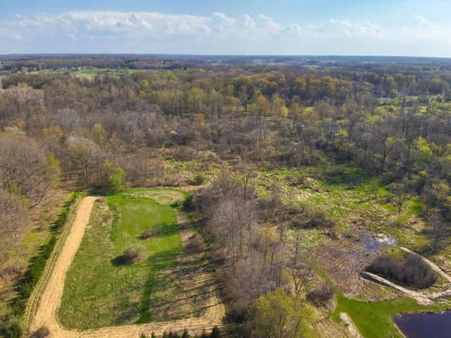 5785 Layton Road, Fowlerville, MI 48836