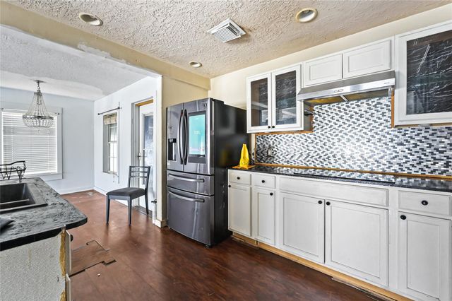 117 Pecan Drive, Baytown, TX 77520