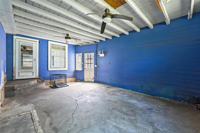 117 Pecan Drive, Baytown, TX 77520