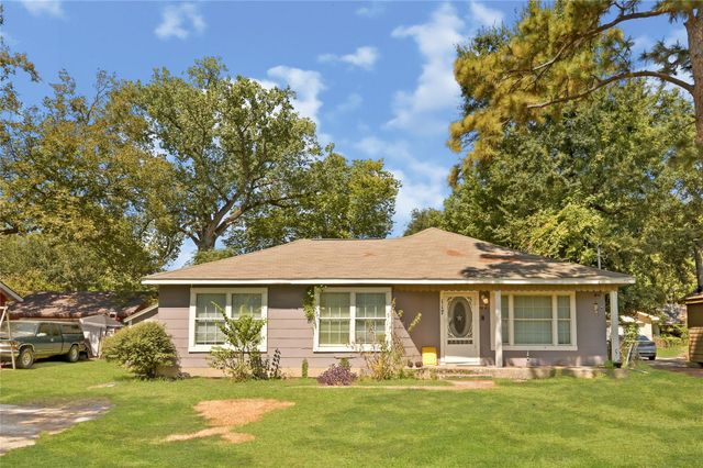 117 Pecan Drive, Baytown, TX 77520