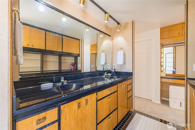 382 Discovery Way, Sequim, WA 98382