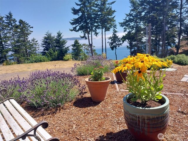 382 Discovery Way, Sequim, WA 98382