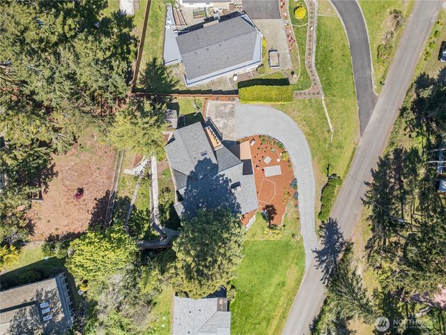 382 Discovery Way, Sequim, WA 98382
