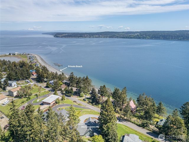 382 Discovery Way, Sequim, WA 98382