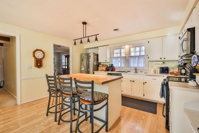 10017 Neil Armstrong Court, Fort Wayne, IN 46804