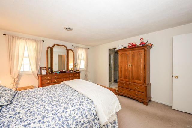 10017 Neil Armstrong Court, Fort Wayne, IN 46804