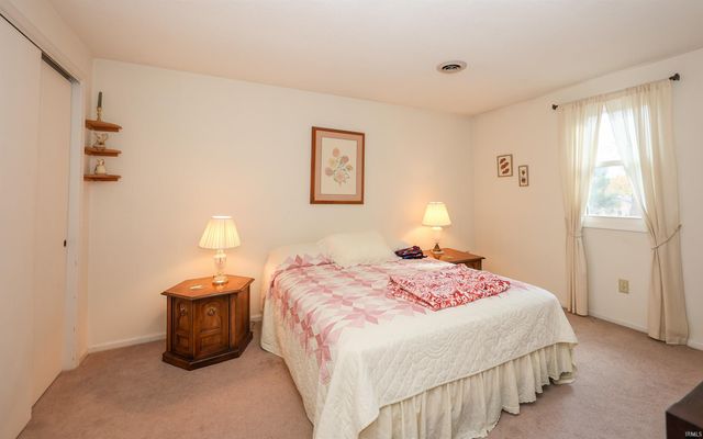 10017 Neil Armstrong Court, Fort Wayne, IN 46804