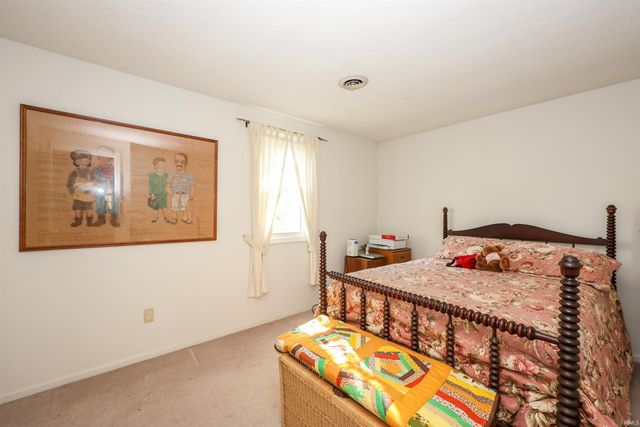 10017 Neil Armstrong Court, Fort Wayne, IN 46804