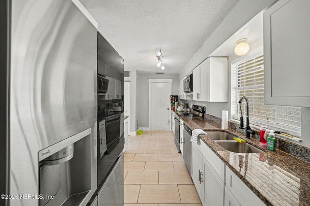 1180 BALFOUR Drive, Deltona, FL 32725