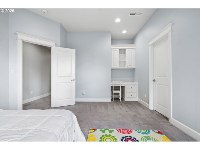 5108 Nw 145TH St, Vancouver, WA 98685