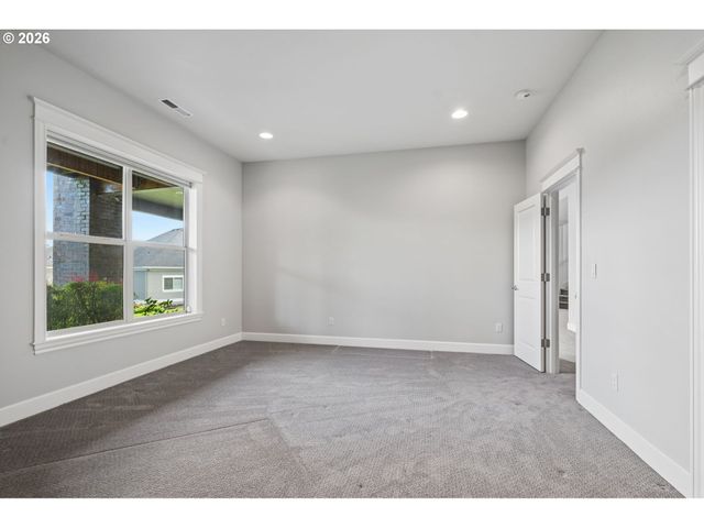 5108 Nw 145TH St, Vancouver, WA 98685